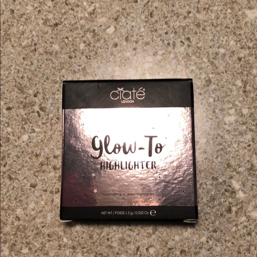 Ciaté: Glow-To Highlighter
